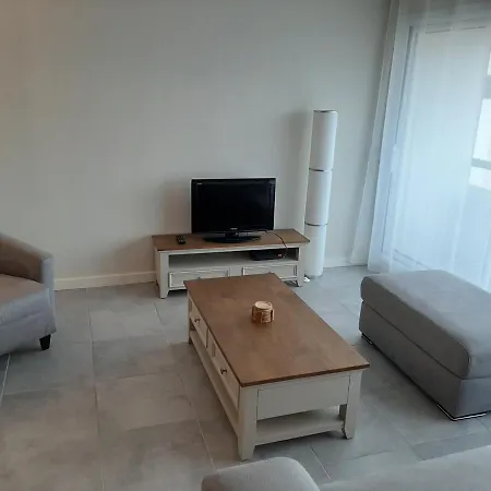 T3 Renove A 10 Min Du Centre-ville Avec Balcon, Garage Et Wifi A - Fr-1-239-584 아파트